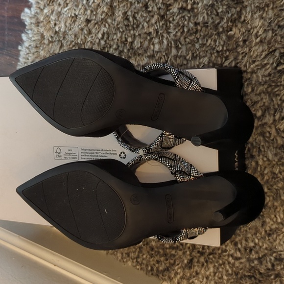 Nine West Women's rhinestone heels - Picture 5 of 8